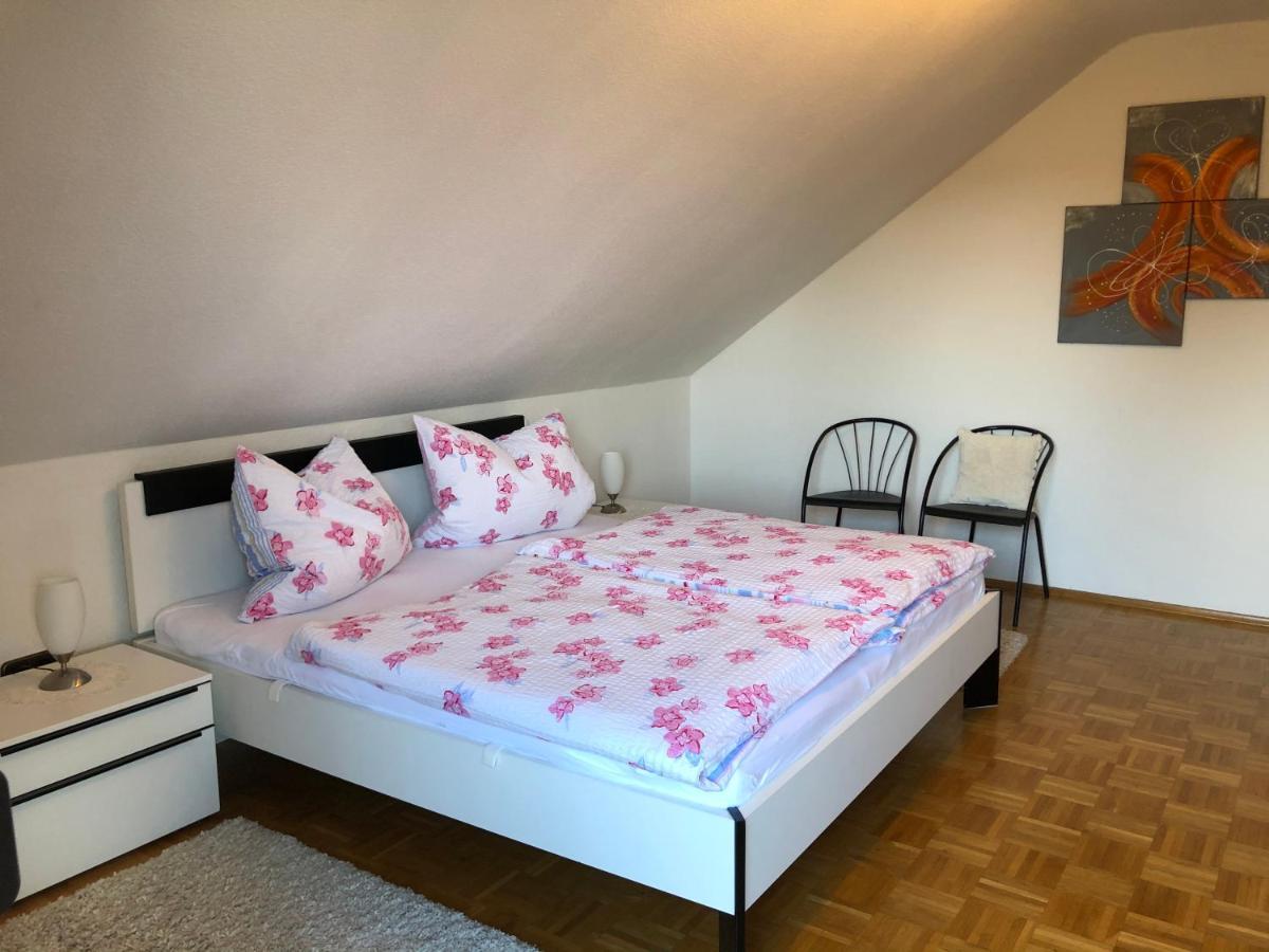 Nickel Haus Lägenhet Edenkoben Exteriör bild